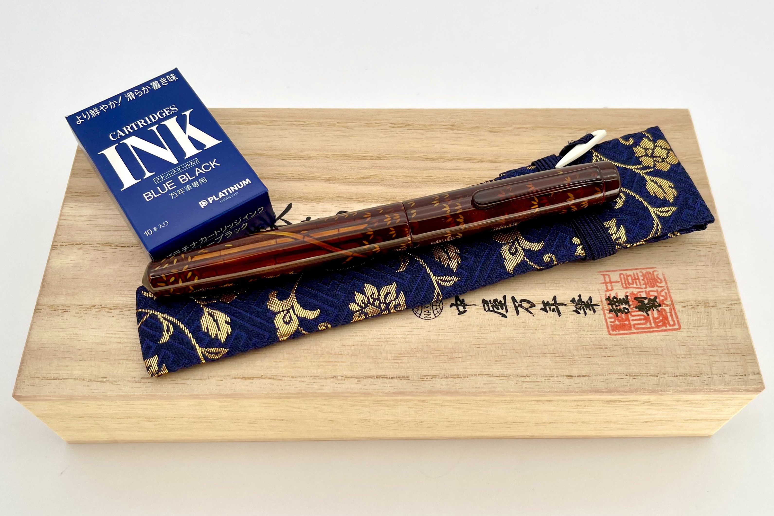 NakayaPiccoloLongTwoLayeredTameSukashiBambooWoodsFountainPenwithtwolayeredclip_F